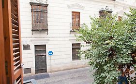Modern & Nice Apartment. Old Town. Private Parking