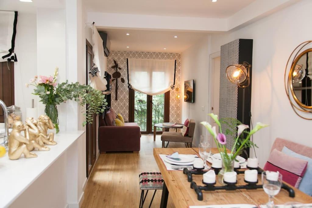 Modern & Nice Apartment. Old Town. Private Parking Sevilla Buitenkant foto